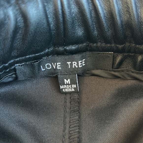 Love Tree vegan leather black drawstring jogger with 4 pockets. - Picture 4 of 16